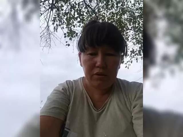 Luu-Lii77 on BongaCams