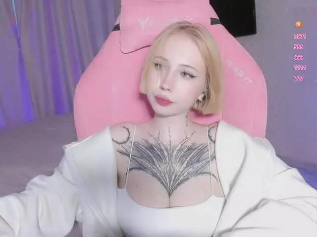 luvsoak on BongaCams 
