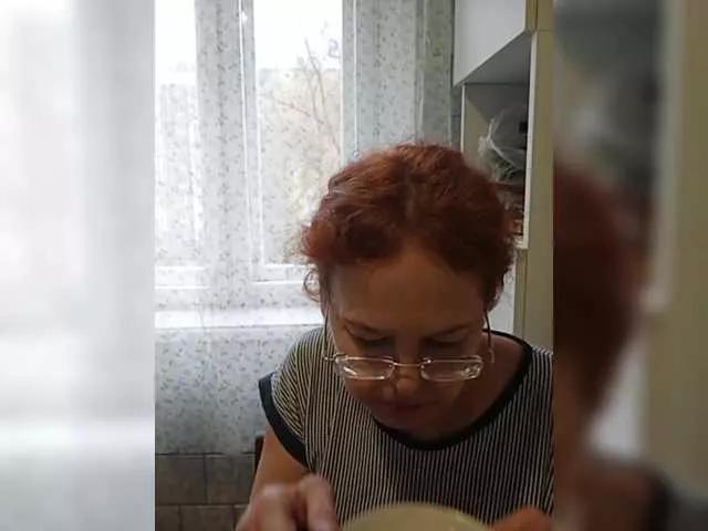 Offline Madam-oss on BongaCams