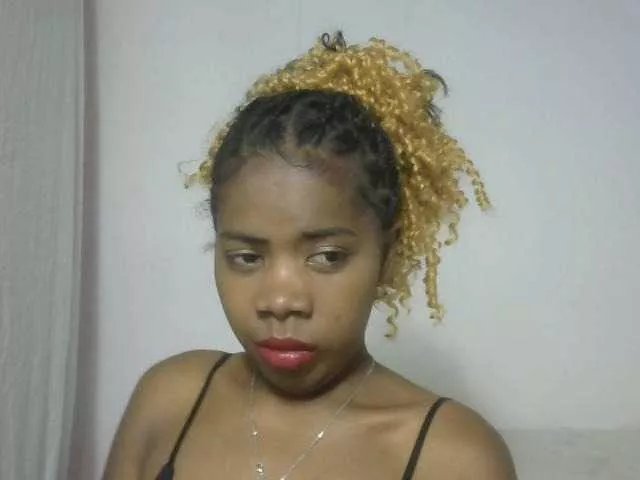 Offline Maha19x on BongaCams