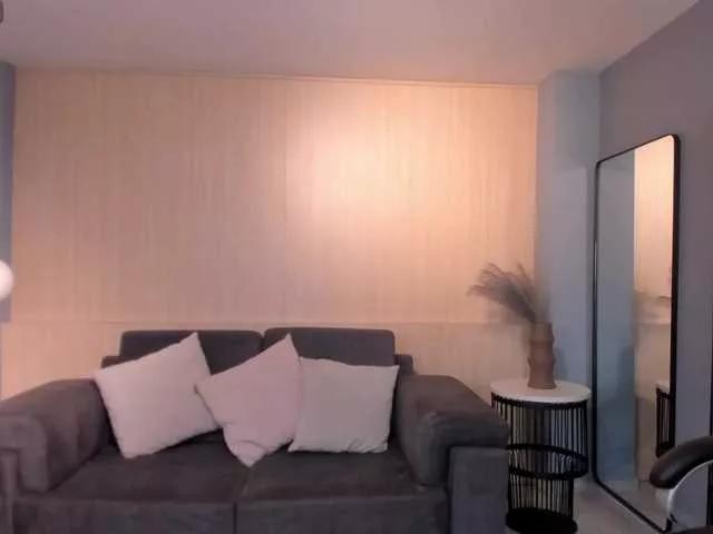 MaiaCollins1 on BongaCams