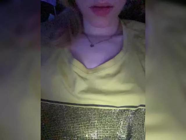 Malaya-kiss on BongaCams 