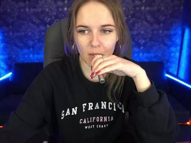 MaribelRiver on BongaCams 
