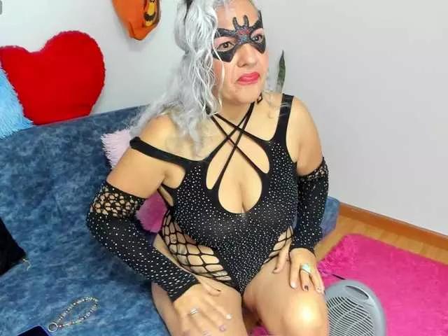 Discover Marilyn70, she wants to masturbate for you marilyn70 from BongaCams
