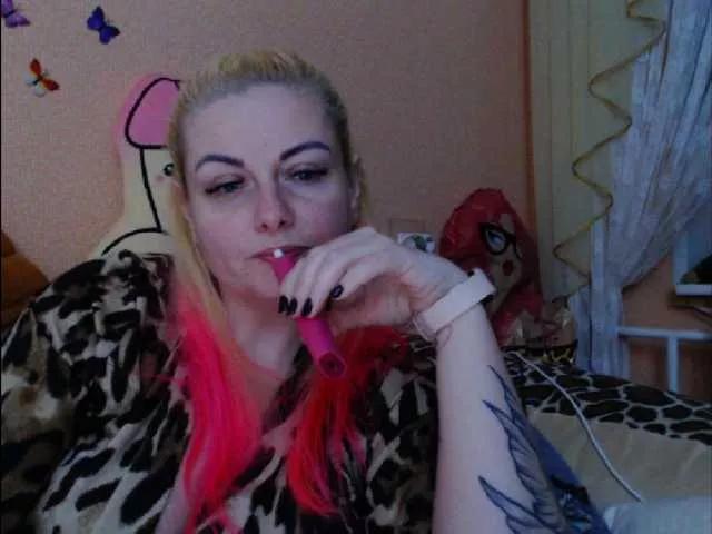 melek-7250 on BongaCams 