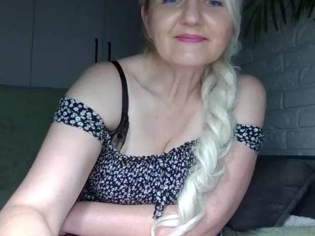 Mellica on BongaCams 