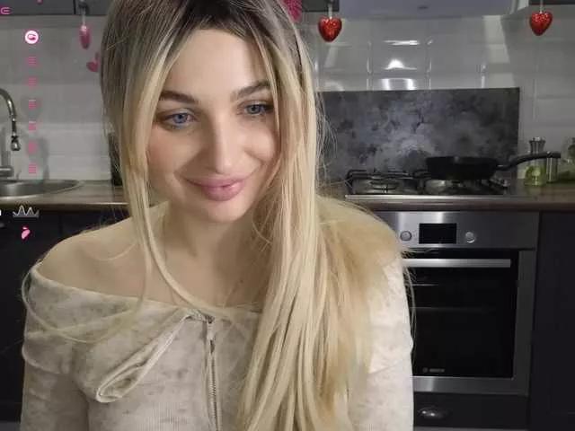 Offline MellicaX on BongaCams