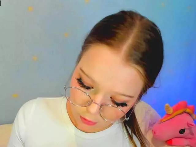 MelMooon on BongaCams 