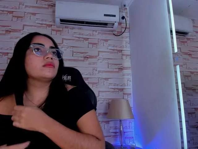 melodiipierce1 on BongaCams 