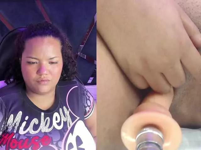 MhiaRey on BongaCams 