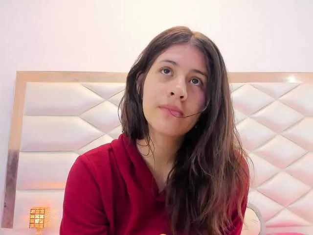 miaqueen021 on BongaCams 