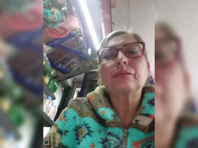 miatitsmature on BongaCams