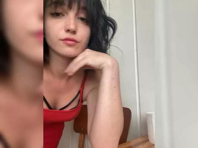 Offline MidnightEva on BongaCams