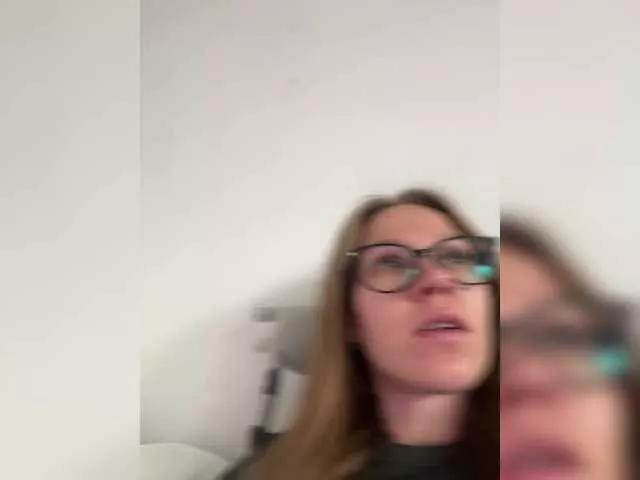 Offline Milana22a on BongaCams