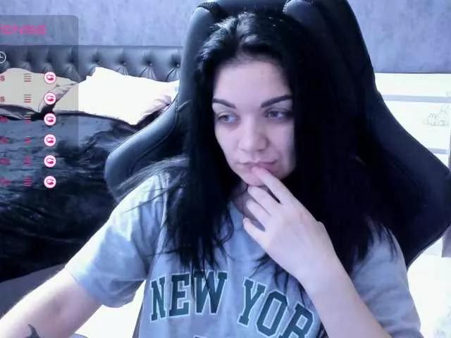MilayaNessi on BongaCams