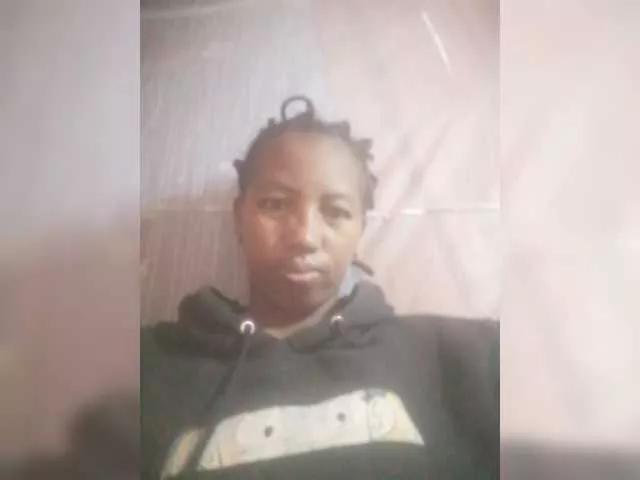 Minie4Tina on BongaCams 