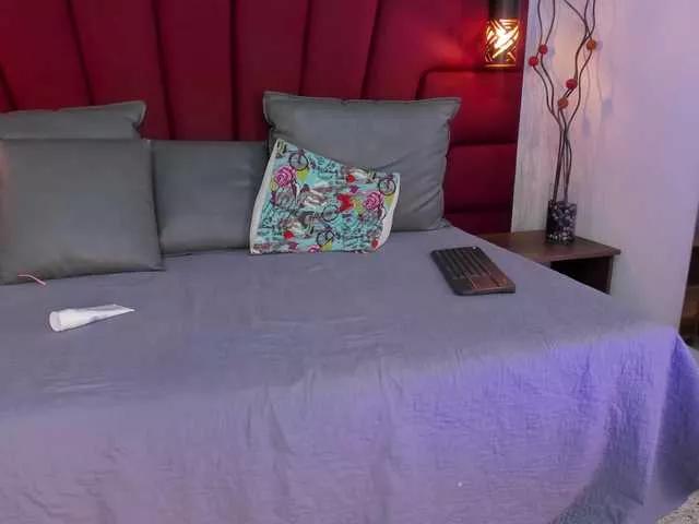 Offline Miranda-Laurent on BongaCams