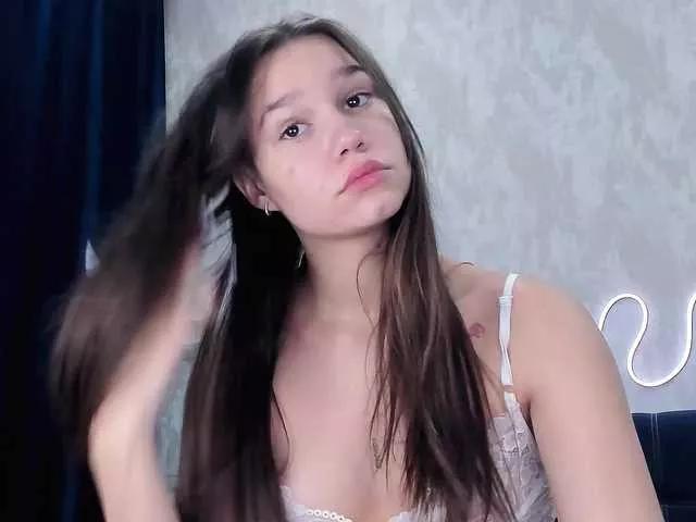 Offline Misaqueen on BongaCams