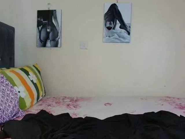 Amazing Miss-Kiiki wants you to fuck her body now Miss-Kiiki from BongaCams