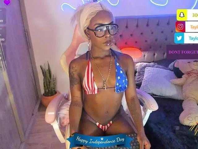 Offline Miss-west on BongaCams