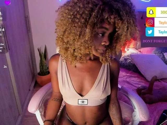 Offline Miss-west on BongaCams