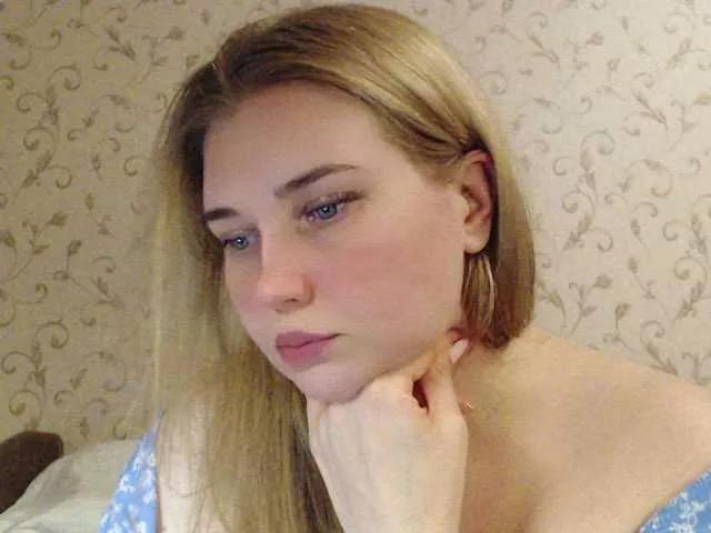 MissLilyAbrams on BongaCams 