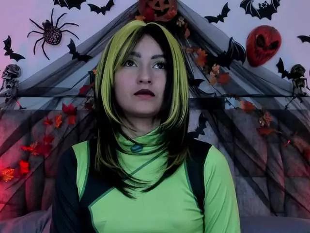 Cute Molly-sweetlove wants you to fuck her body now Molly-sweetlove from BongaCams