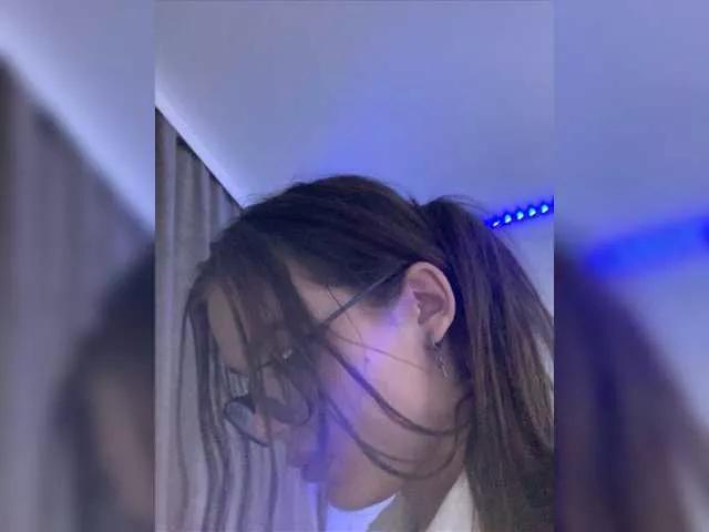mollyamor on BongaCams 