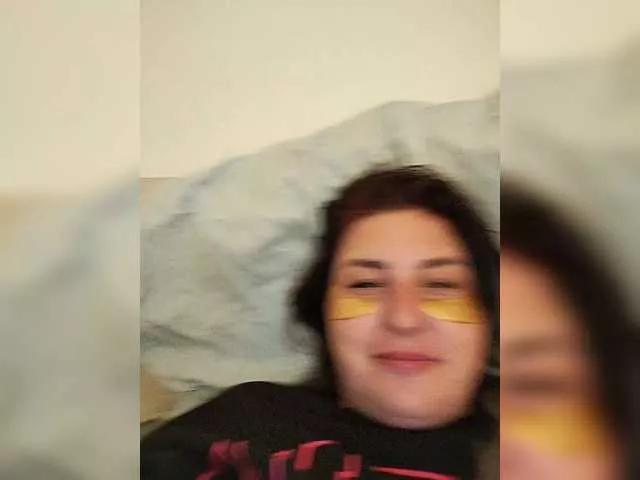 Offline MonicaMilf on BongaCams