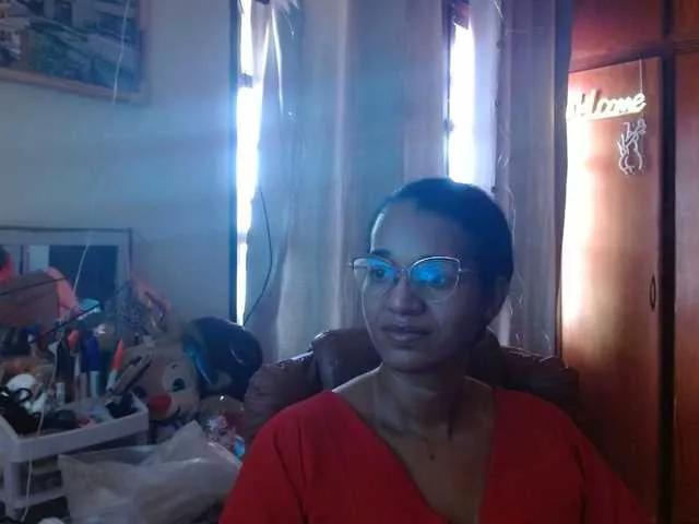 Offline Moranguh on BongaCams