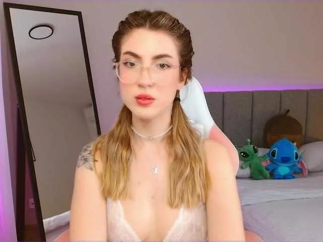 Mrs-Tory on BongaCams 