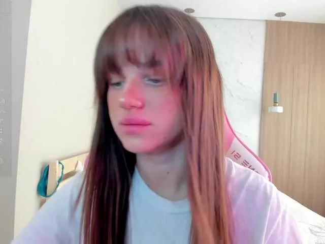 Admire Naomimif, she wants to masturbate for you Naomimif from BongaCams