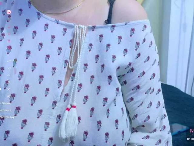 naturalmoommy on BongaCams 