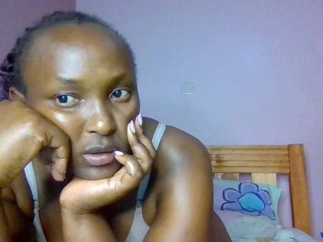 Freechat Naughtyliby on BongaCams