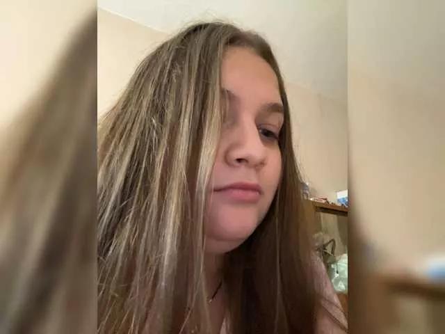 Checkout cute performer Neisi Neisi from BongaCams