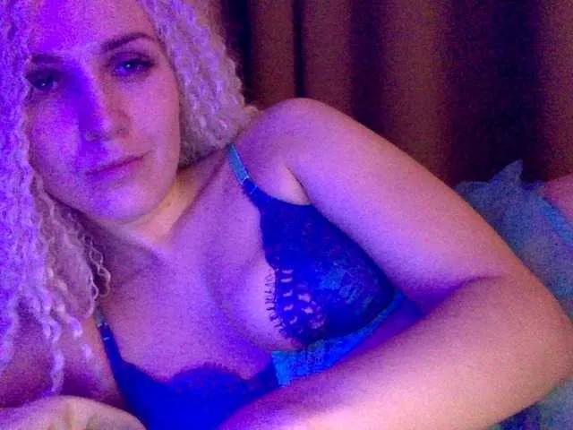 NICOLE1286 on BongaCams 