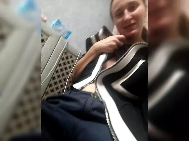 Olesya4515 on BongaCams