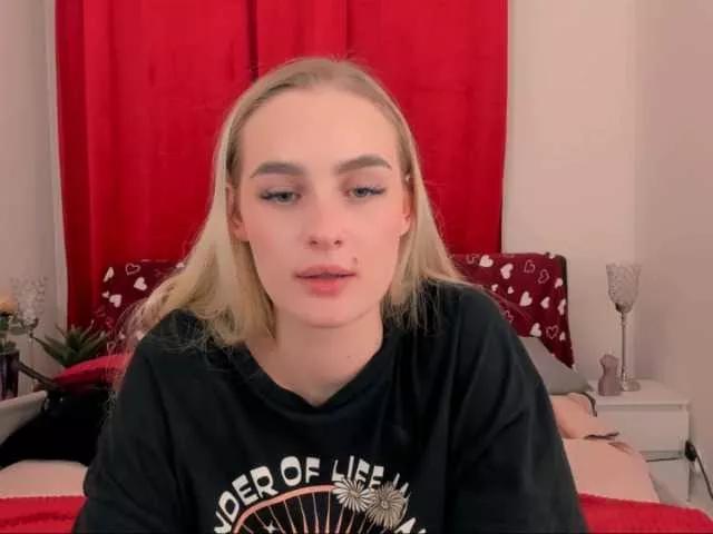 OliviaKisss3 on BongaCams 
