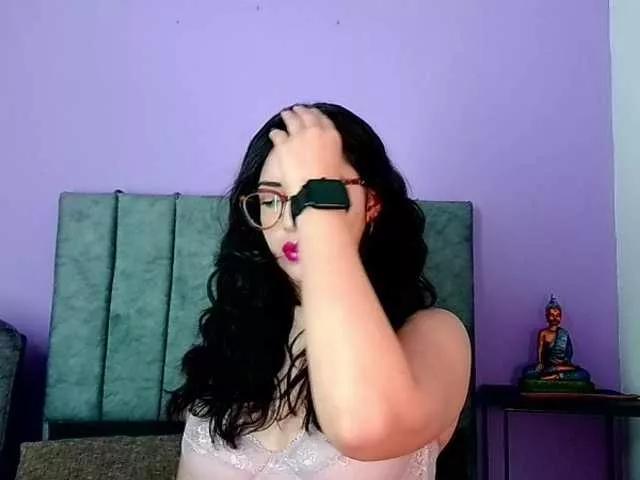 Pamelamk on BongaCams