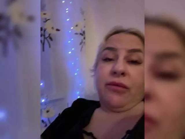 ParaLoveLove on BongaCams 