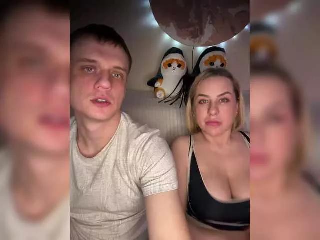ParaLoveLove on BongaCams 
