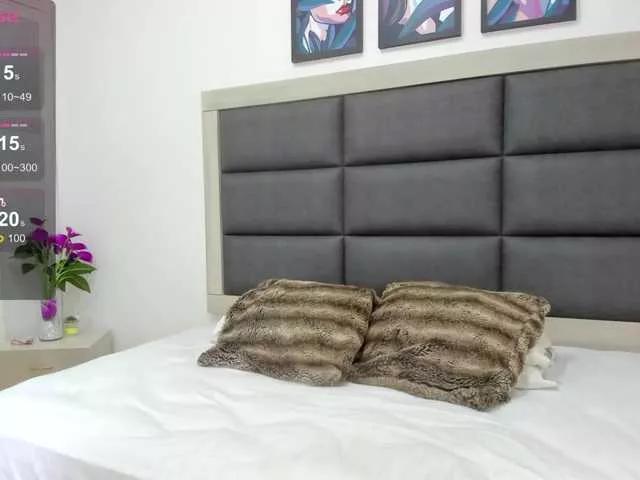 PaulinaBell on BongaCams 