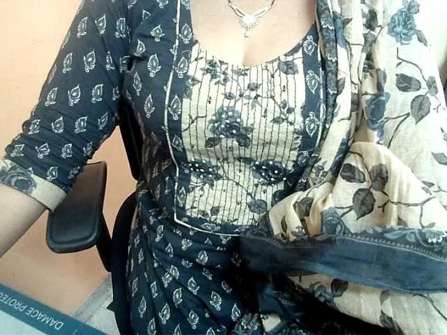 Payalx on BongaCams 
