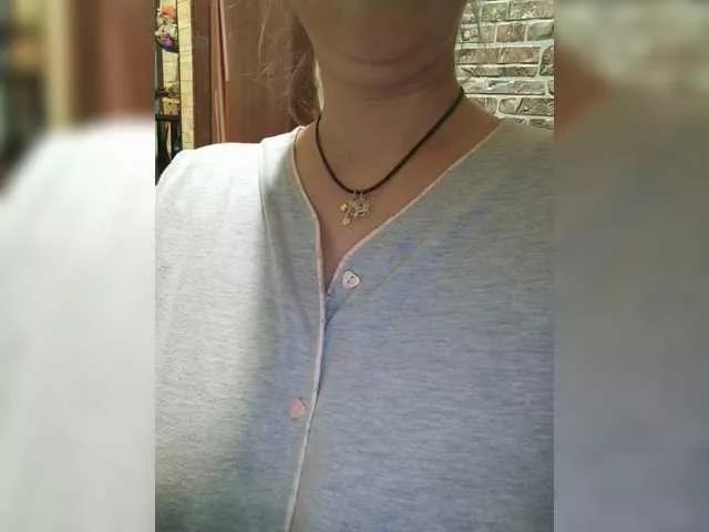 Offline Perepyganue on BongaCams