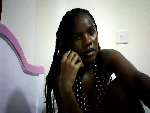 Pierra77 on BongaCams