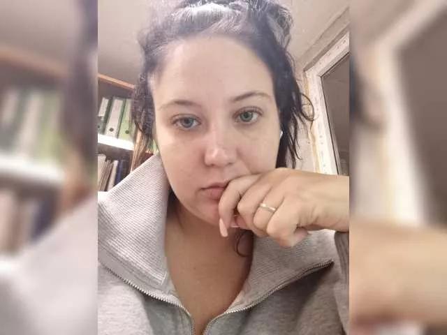 Offline Polyk93 on BongaCams