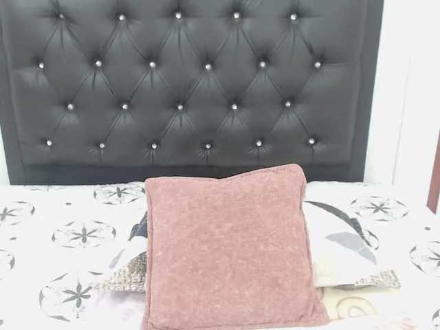 Queenbusty on BongaCams