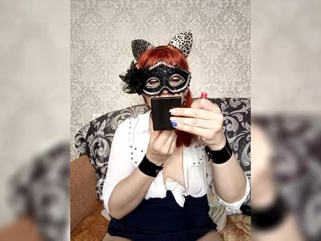 Red-Fox-Olya on BongaCams 