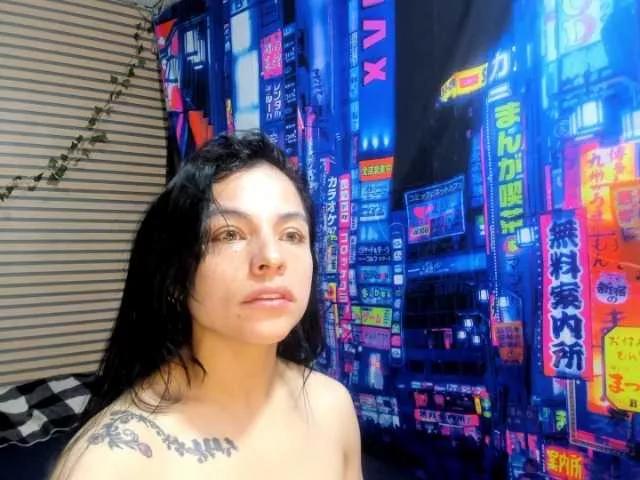 rosse2504 on BongaCams 