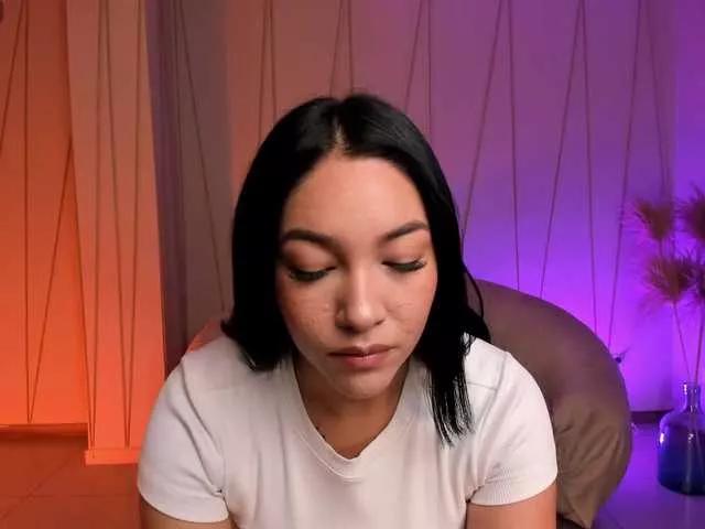 Offline RossieRhoades on BongaCams